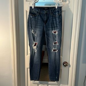 Judy Blue distressed size 11 skinny leg